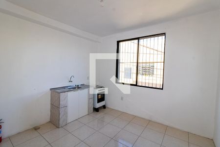 Sala/Cozinha de apartamento para alugar com 1 quarto, 35m² em Teresópolis, Porto Alegre