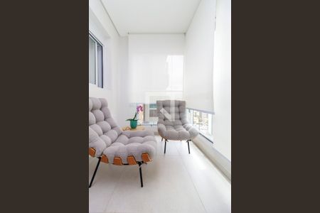 Sala - Varanda de apartamento à venda com 2 quartos, 69m² em Jardim das Acacias, São Paulo