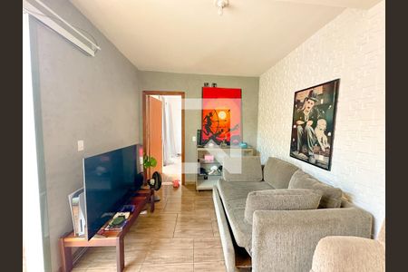 Sala de TV de apartamento para alugar com 1 quarto, 25m² em Cachoeira do Bom Jesus, Florianópolis