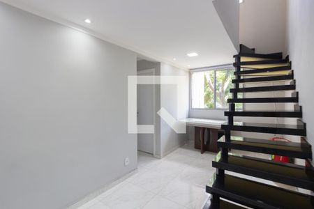 Sala 1 de apartamento para alugar com 2 quartos, 92m² em Vila Curuçá Velha, São Paulo