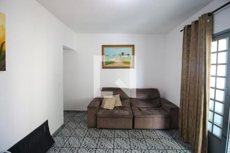 Sala de casa para alugar com 2 quartos, 40m² em Itaquera, São Paulo