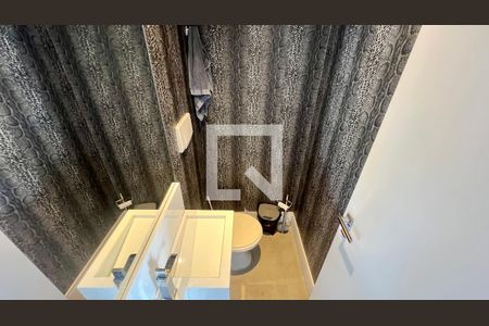 Lavabo de apartamento à venda com 1 quarto, 70m² em Vila Madalena, São Paulo