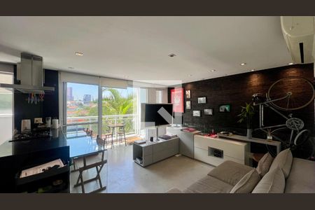 Sala de TV de apartamento à venda com 1 quarto, 70m² em Vila Madalena, São Paulo