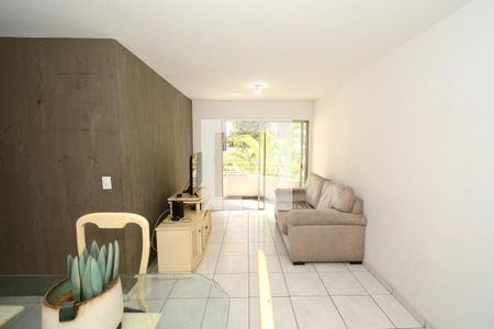 Sala de apartamento para alugar com 3 quartos, 70m² em Vila Sofia, São Paulo