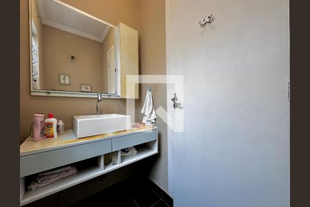 Lavabo  de casa à venda com 3 quartos, 210m² em Brooklin, São Paulo