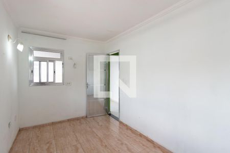 Quarto de casa para alugar com 1 quarto, 60m² em Vila Carmosina, São Paulo