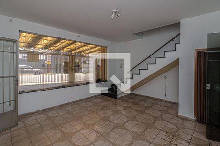 sala de casa para alugar com 3 quartos, 172m² em Vila Santo Estefano, São Paulo