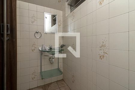 lavabo de casa para alugar com 3 quartos, 172m² em Vila Santo Estefano, São Paulo