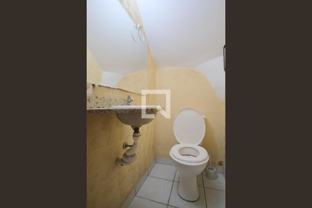 Lavabo de casa para alugar com 2 quartos, 120m² em Vila Guilhermina, São Paulo