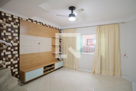 Sala de casa para alugar com 2 quartos, 120m² em Vila Guilhermina, São Paulo