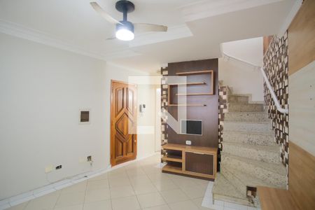 Sala de casa para alugar com 2 quartos, 120m² em Vila Guilhermina, São Paulo