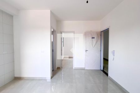 Sala/Cozinha de apartamento para alugar com 1 quarto, 38m² em Vila Mangalot, São Paulo