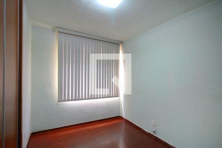 Quarto de apartamento para alugar com 2 quartos, 83m² em Funcionários, Belo Horizonte