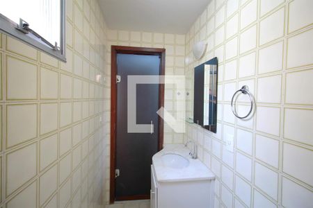 Banheiro de apartamento para alugar com 2 quartos, 83m² em Funcionários, Belo Horizonte