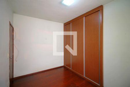 Quarto de apartamento para alugar com 2 quartos, 83m² em Funcionários, Belo Horizonte