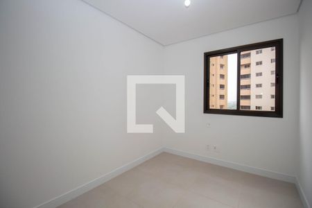 Quarto 2 de apartamento para alugar com 3 quartos, 70m² em Samambaia , Brasília