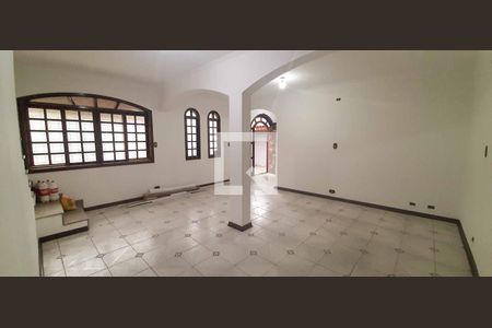 Sala de casa para alugar com 6 quartos, 150m² em Presidente Altino, Osasco