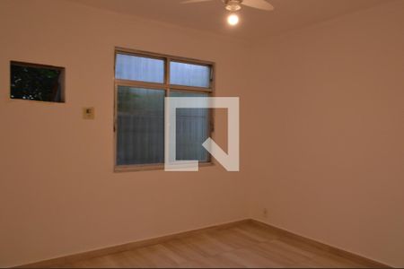 Quarto 1 de apartamento para alugar com 3 quartos, 75m² em Freguesia (jacarepaguá), Rio de Janeiro