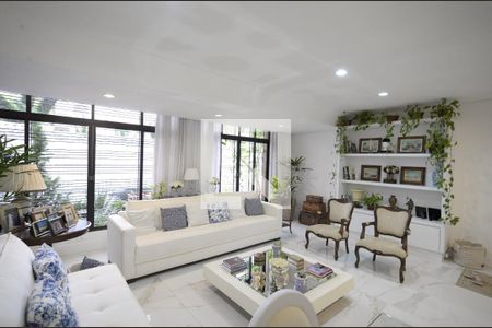 Sala de casa à venda com 3 quartos, 300m² em Jardim Nossa Senhora Aparecida, São Paulo