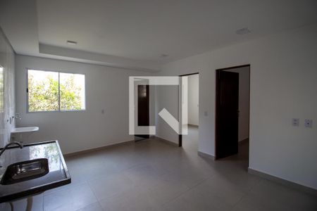 Sala de apartamento para alugar com 2 quartos, 40m² em Vila Taquari, São Paulo