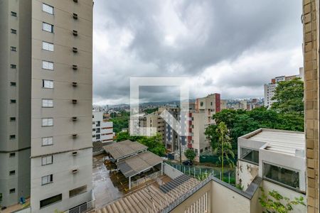 Varanda de apartamento para alugar com 3 quartos, 92m² em Lourdes, Belo Horizonte