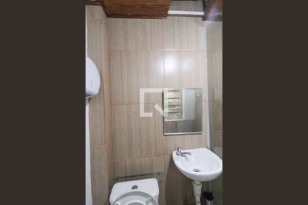 Casa à venda com 123m², 5 quartos e 1 vaga Casa à venda com 123m², 5 quartos e 1 vagaBanheiro