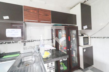 Casa à venda com 123m², 5 quartos e 1 vaga Casa à venda com 123m², 5 quartos e 1 vagaCozinha