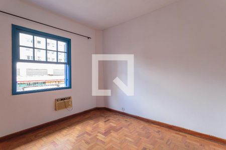 Quarto 2 de casa para alugar com 2 quartos, 120m² em Vila Olímpia, São Paulo