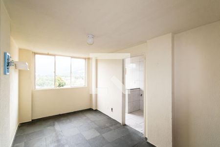 Sala de apartamento para alugar com 1 quarto, 40m² em Campo Grande, Rio de Janeiro