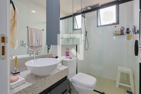 Banheiro da Suíte de apartamento para alugar com 2 quartos, 62m² em União, Belo Horizonte