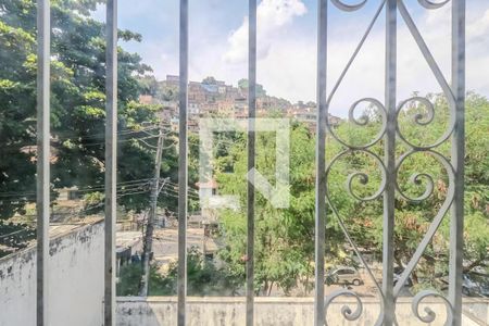 Sala vista de casa à venda com 3 quartos, 200m² em Piedade, Rio de Janeiro