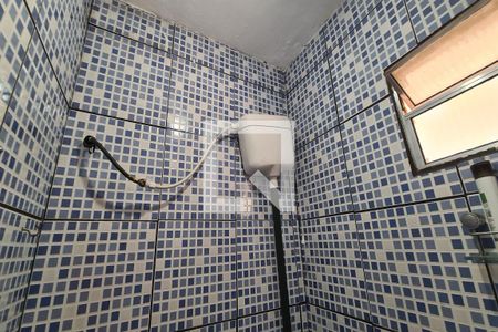 Banheiro de casa para alugar com 1 quarto, 25m² em Vila Renato (zona Leste), São Paulo