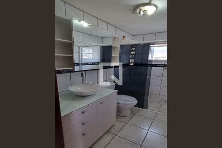 Banheiro da Suíte de casa para alugar com 2 quartos, 80m² em Centro, São José