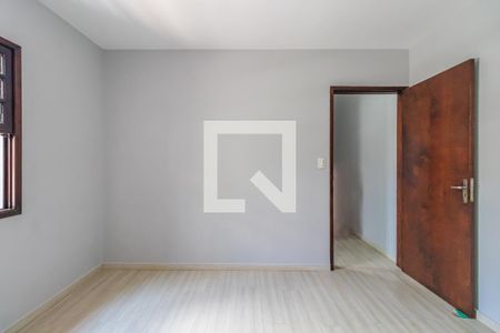 Quarto  de casa para alugar com 4 quartos, 200m² em Jardim Regina Alice, Barueri