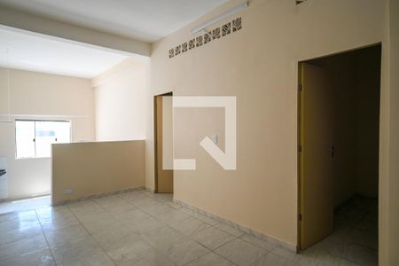 Sala de casa para alugar com 2 quartos, 50m² em Vila Heliopolis, São Paulo