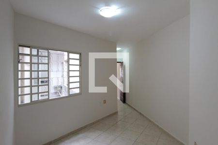 Quarto 1 de casa para alugar com 2 quartos, 60m² em Jardim Guanabara, Belo Horizonte