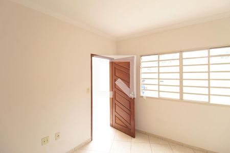 Sala de casa para alugar com 2 quartos, 60m² em Jardim Guanabara, Belo Horizonte