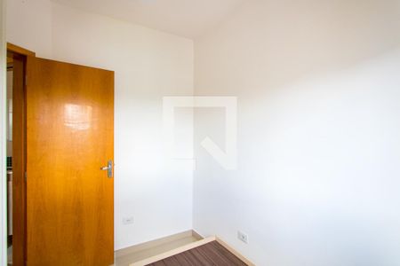 Quarto 2 de apartamento para alugar com 2 quartos, 80m² em Vila Scarpelli, Santo André