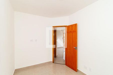 Quarto 2 de apartamento para alugar com 2 quartos, 38m² em Vila Maria Baixa, São Paulo