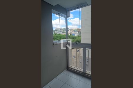 Sacada de apartamento para alugar com 3 quartos, 85m² em Estrela Dalva, Belo Horizonte