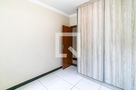 Quarto 1 de casa à venda com 3 quartos, 240m² em Europa, Contagem