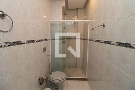 Banheiro de apartamento à venda com 1 quarto, 49m² em Ribeira, Rio de Janeiro