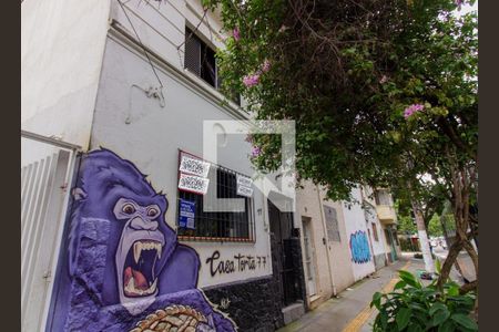 Casa à venda com 80m², 2 quartos e sem vaga Casa à venda com 80m², 2 quartos e sem vagaFachada + Plaquinha