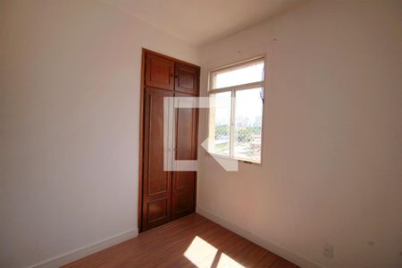 Quarto 2 de apartamento para alugar com 2 quartos, 55m² em Santa Efigênia, Belo Horizonte