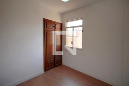 Quarto 1 de apartamento para alugar com 2 quartos, 55m² em Santa Efigênia, Belo Horizonte