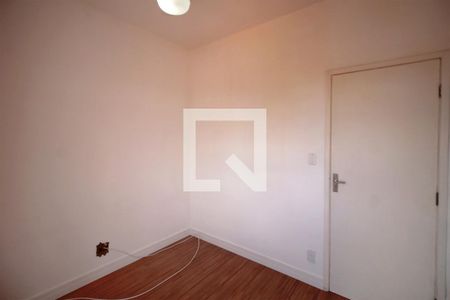 Quarto 2 de apartamento para alugar com 2 quartos, 55m² em Santa Efigênia, Belo Horizonte