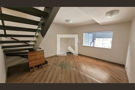 Casa à venda com 4 quartos, 140m² em Socorro, São Paulo