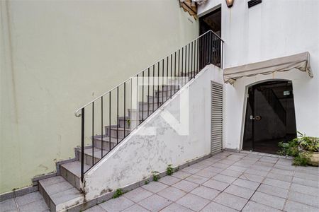 Casa à venda com 3 quartos, 196m² em Vila Alexandria, São Paulo