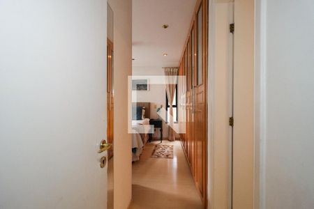 Apartamento à venda com 156m², 4 quartos e 3 vagas Apartamento à venda com 156m², 4 quartos e 3 vagasSuíte 1