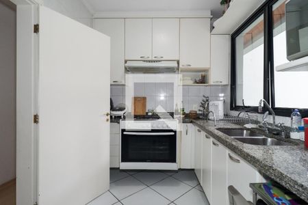 Apartamento à venda com 156m², 4 quartos e 3 vagas Apartamento à venda com 156m², 4 quartos e 3 vagasCozinha